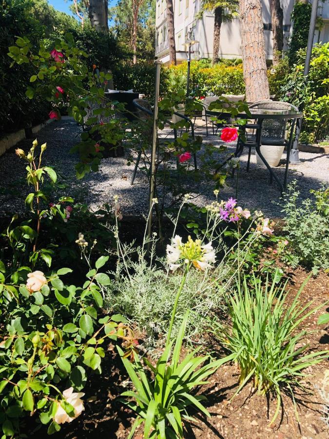 Hotel B&B Des Bains Milano Marittima Exteriör bild
