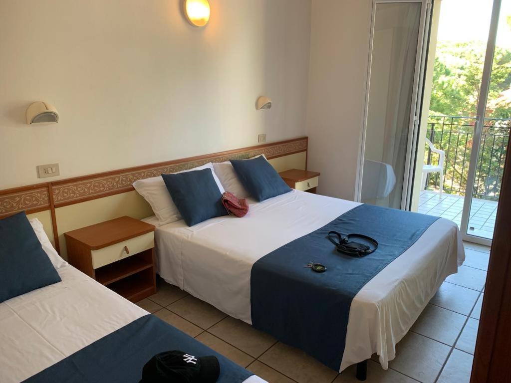 Hotel B&B Des Bains Milano Marittima Exteriör bild